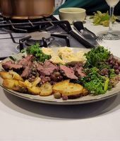 Kangaroo with Macadamia Crust and Muntrie sauce 